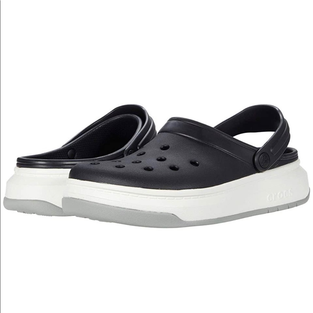 Crocs - Picture 2 of 4